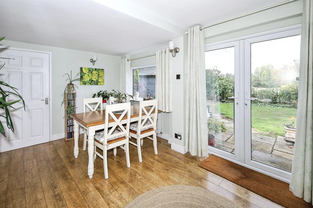 Needlers End Lane, Balsall Common, CV7, photo 4