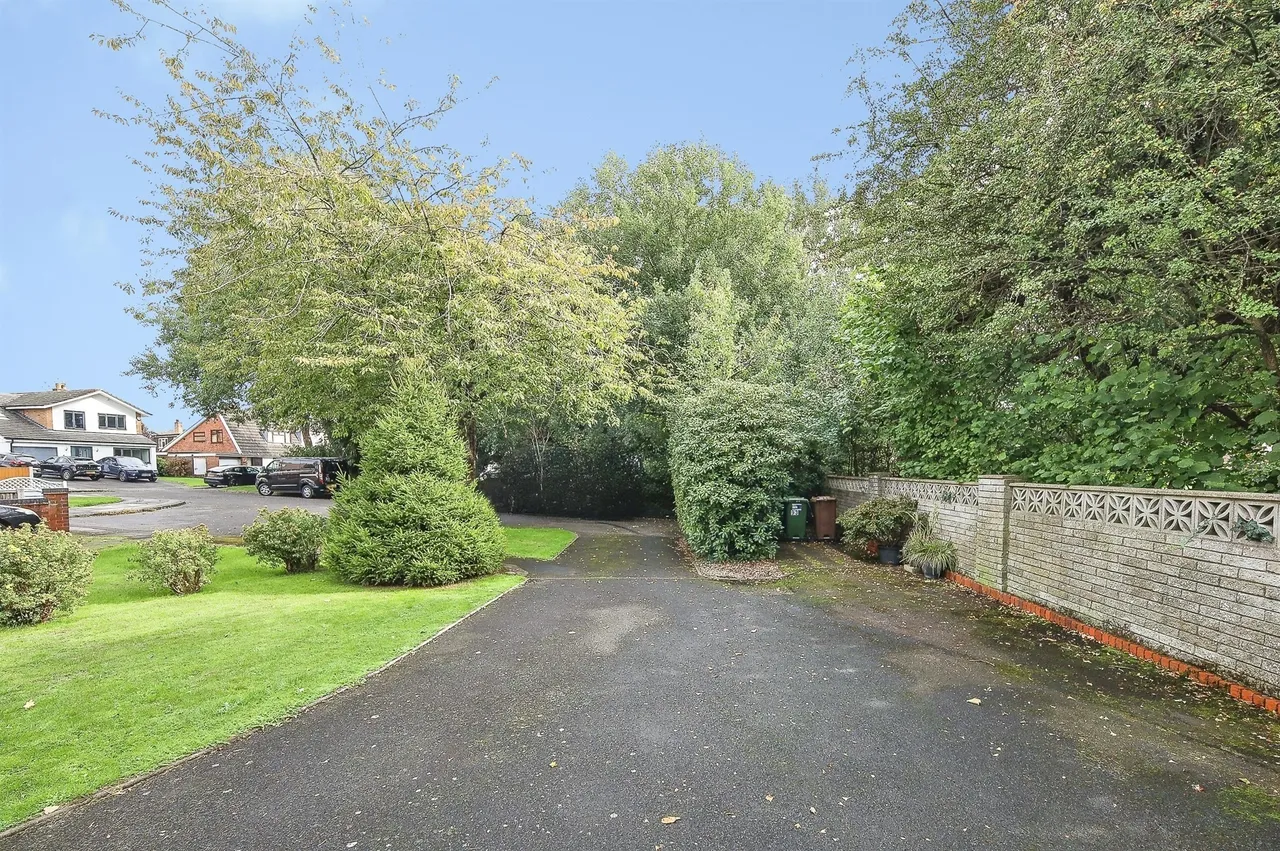 Needlers End Lane, Balsall Common, CV7, photo 23