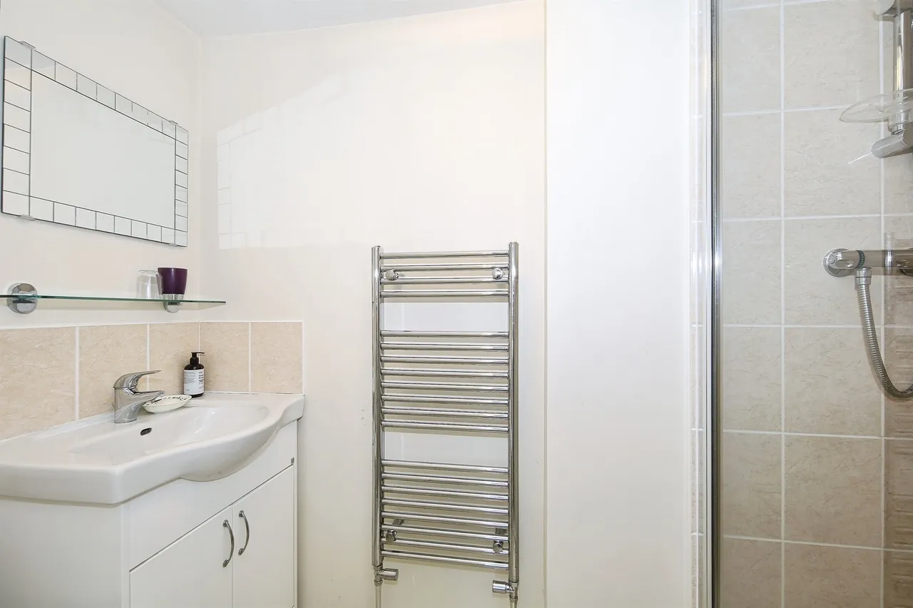 Needlers End Lane, Balsall Common, CV7, photo 16