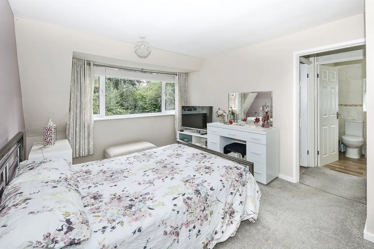 Needlers End Lane, Balsall Common, CV7, photo 6
