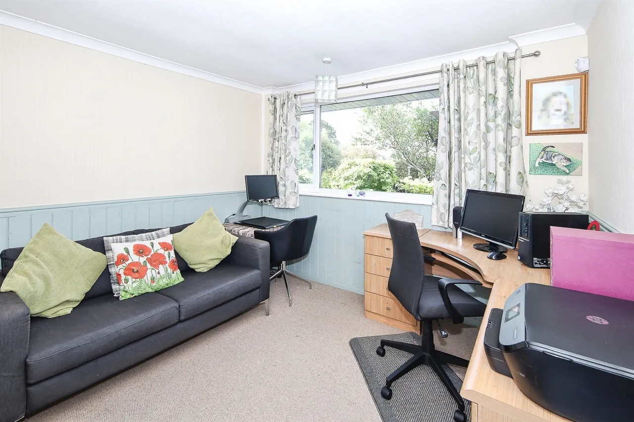 Needlers End Lane, Balsall Common, CV7, photo 10