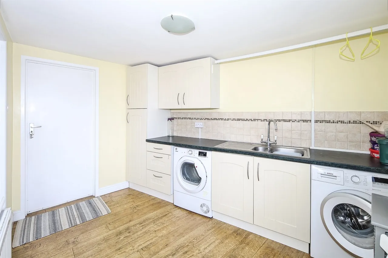 Needlers End Lane, Balsall Common, CV7, photo 12
