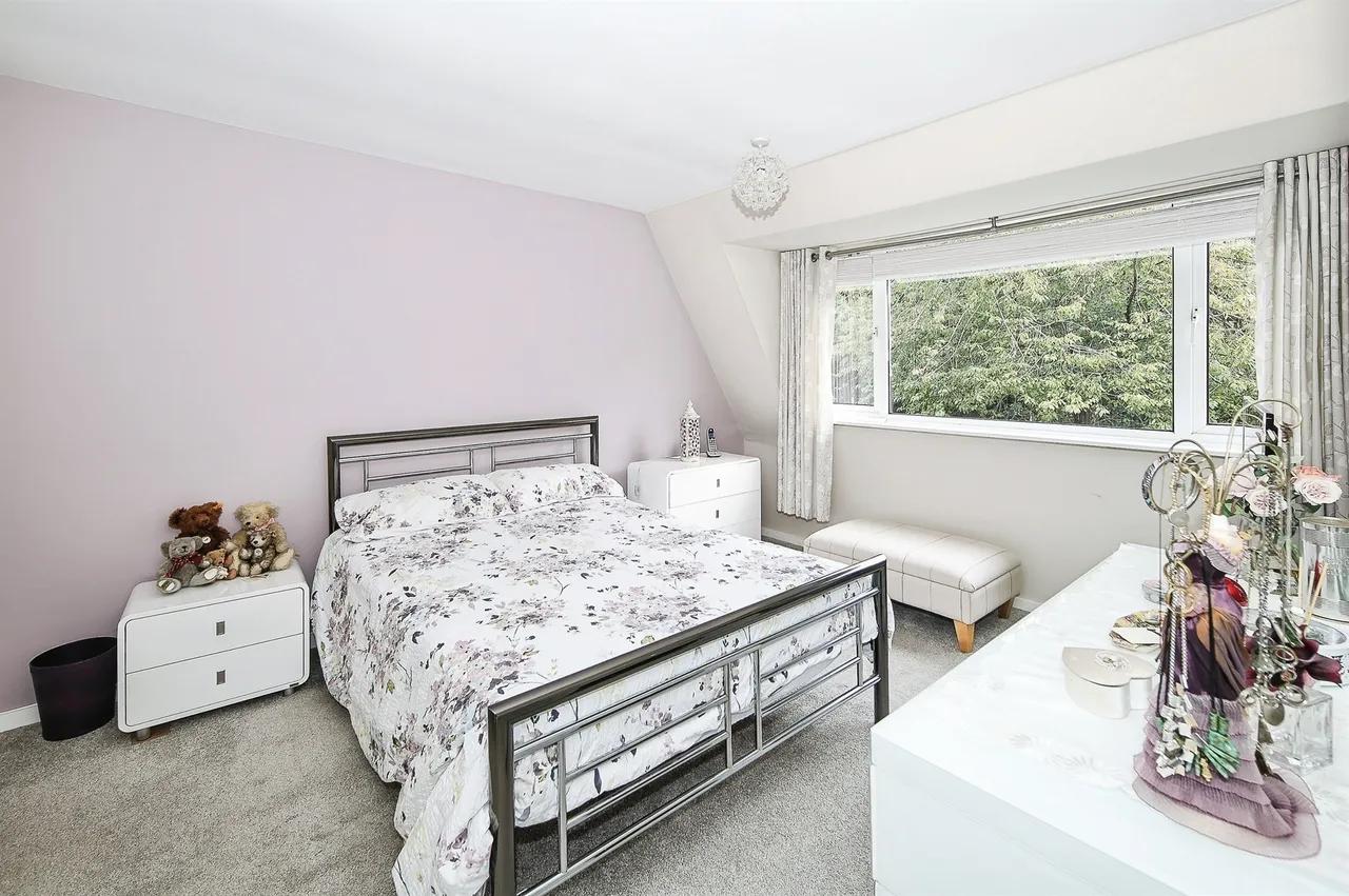 Needlers End Lane, Balsall Common, CV7, photo 11