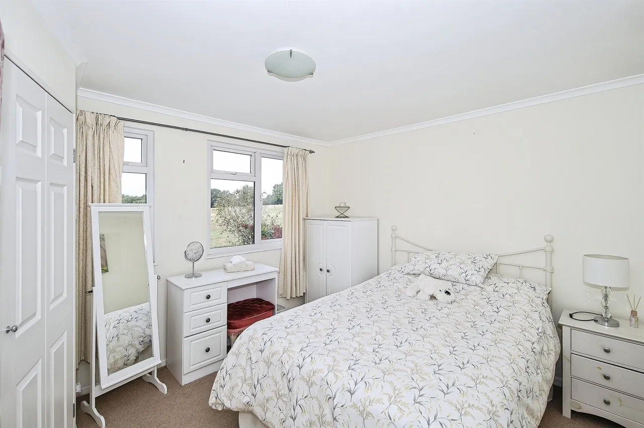 Needlers End Lane, Balsall Common, CV7, photo 13