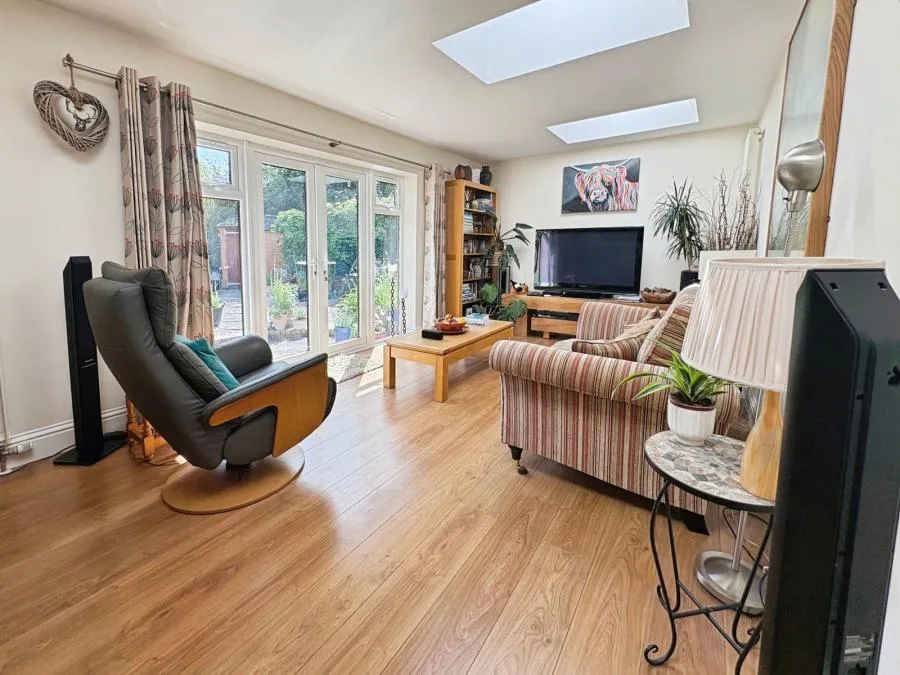 Ash Grove, Aylesbury, HP21, photo 2