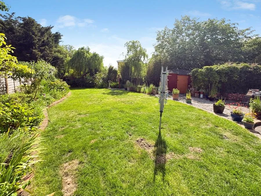 Ash Grove, Aylesbury, HP21, photo 13
