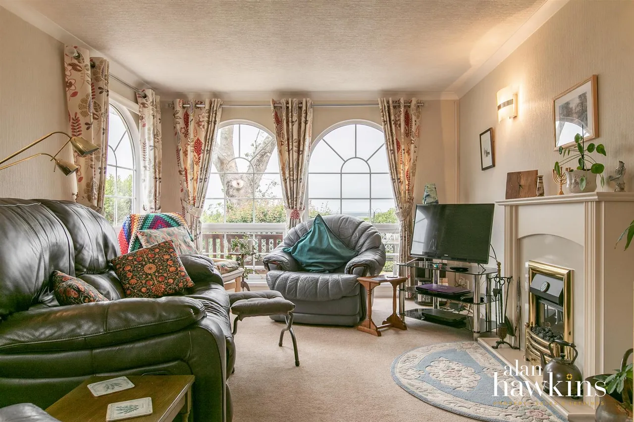 Lillybrook Estate, Bradenstoke, SN15, photo 4