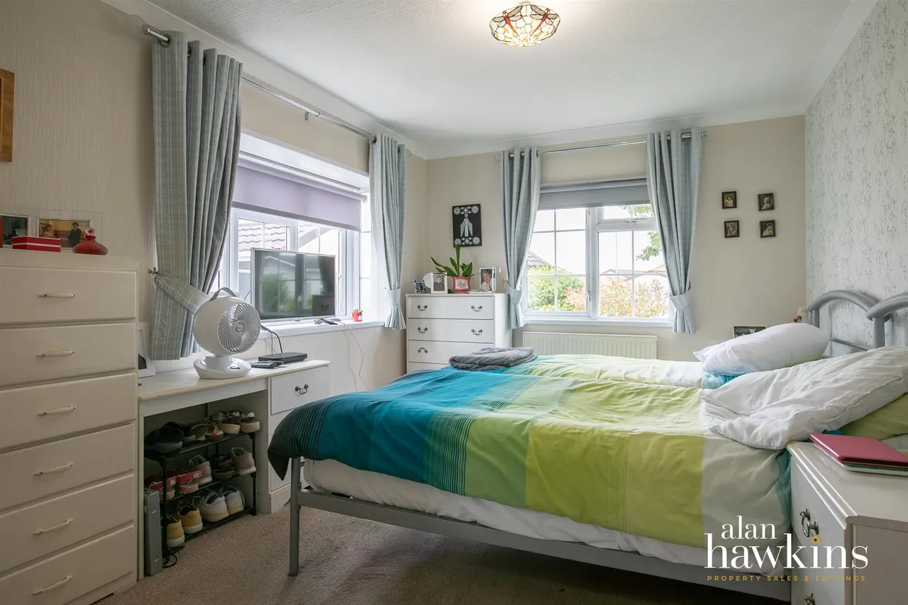 Lillybrook Estate, Bradenstoke, SN15, photo 12