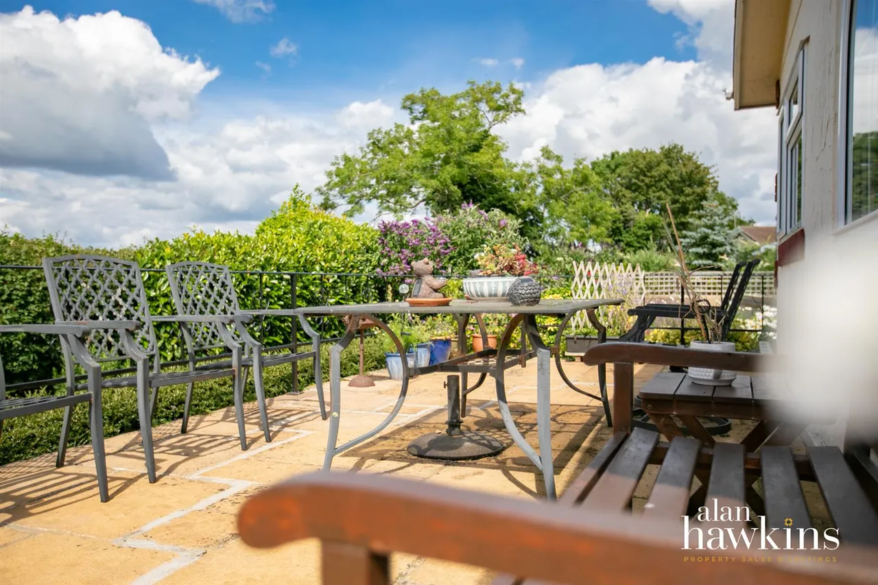 Lillybrook Estate, Bradenstoke, SN15, photo 28