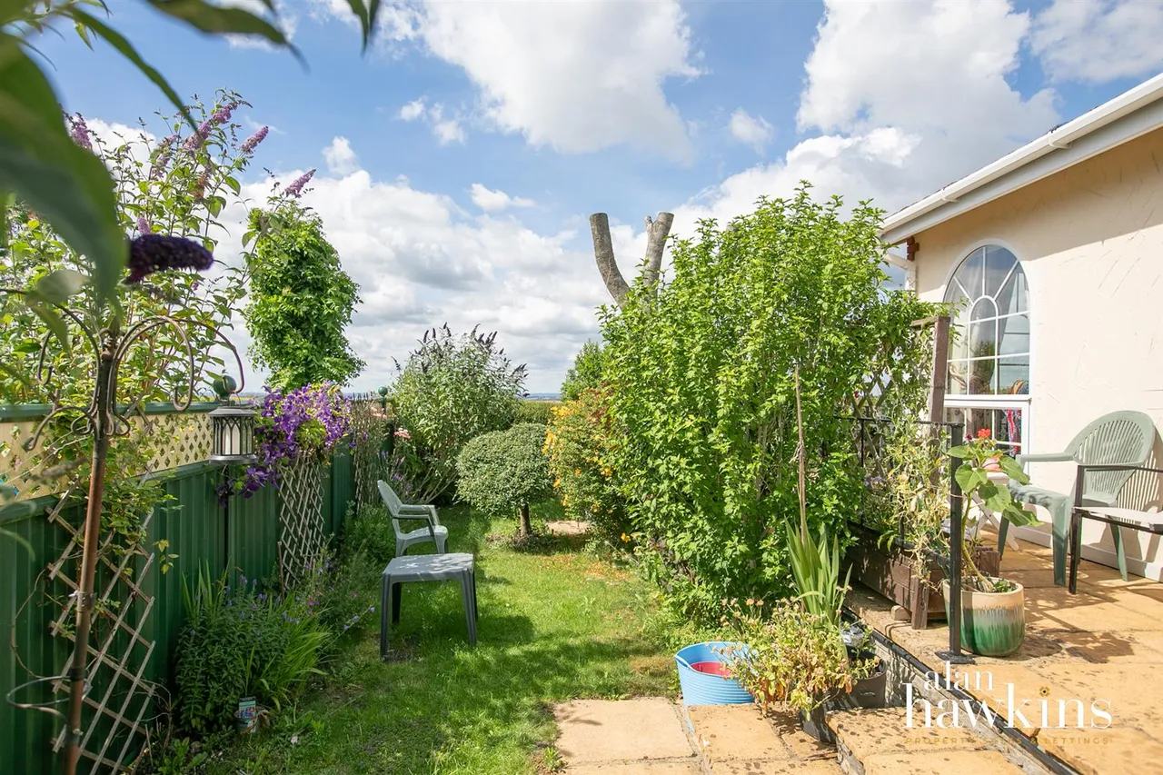 Lillybrook Estate, Bradenstoke, SN15, photo 24