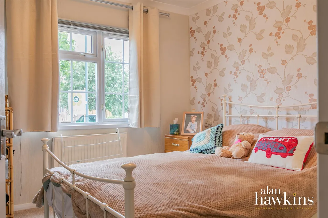 Lillybrook Estate, Bradenstoke, SN15, photo 15