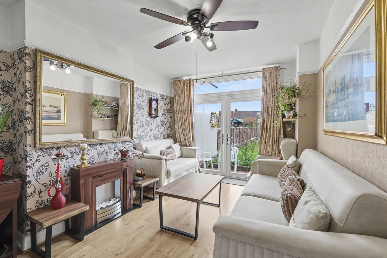 Tynemouth Drive, Enfield, EN1, photo 8