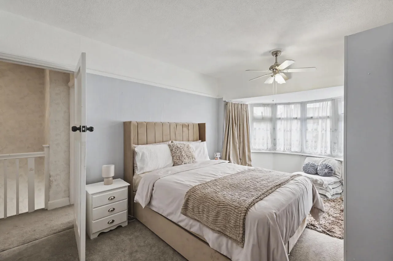 Tynemouth Drive, Enfield, EN1, photo 13