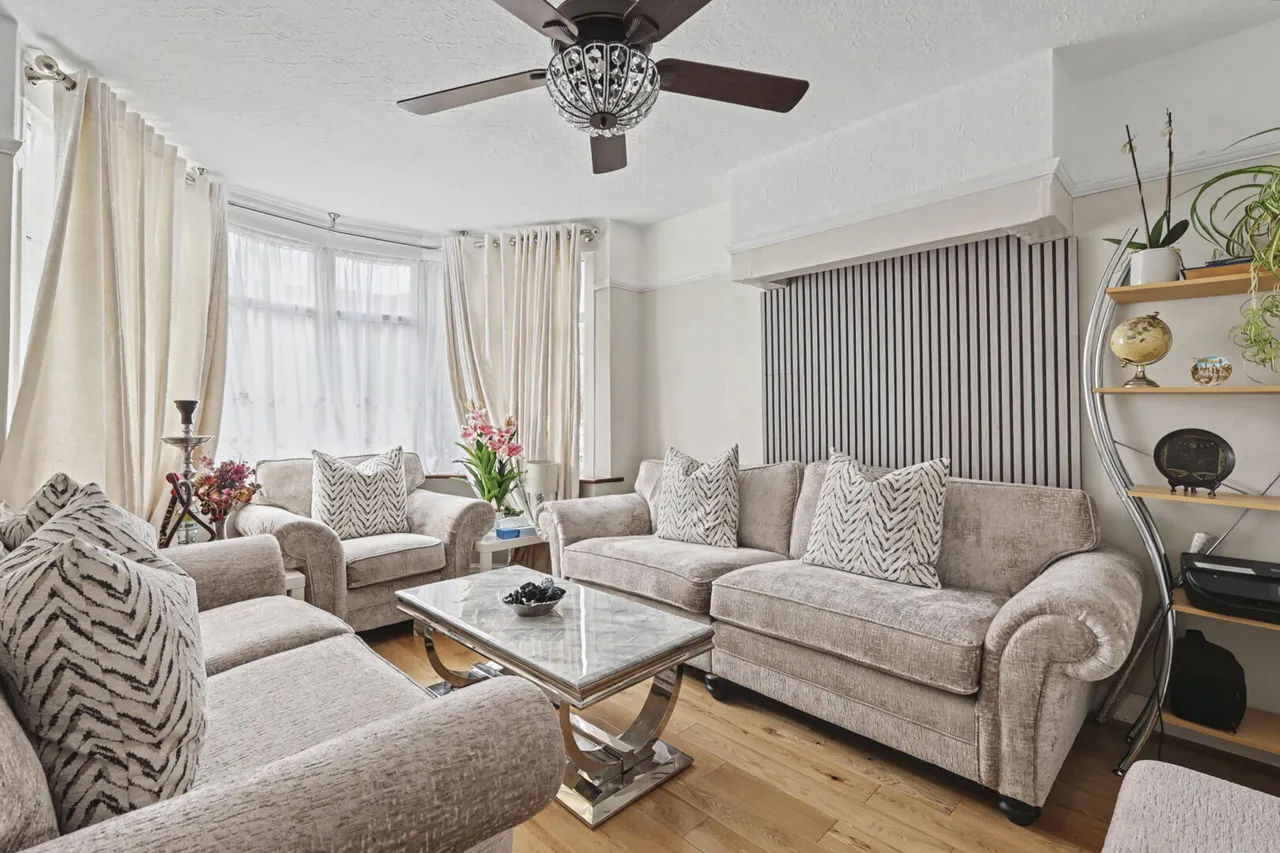 Tynemouth Drive, Enfield, EN1, photo 2
