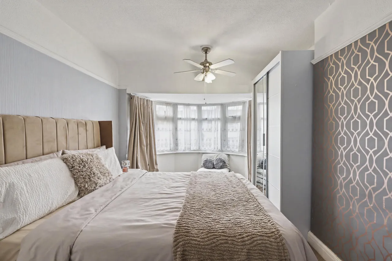 Tynemouth Drive, Enfield, EN1, photo 15