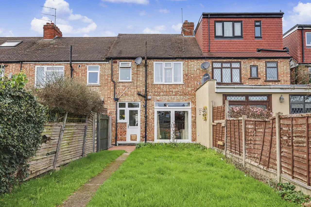 Tynemouth Drive, Enfield, EN1, photo 20