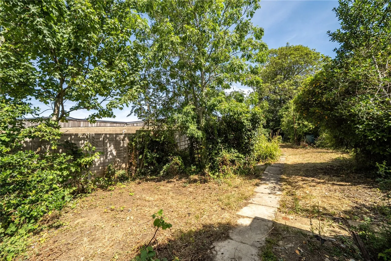 Mead Road, Leckhampton, GL53, photo 11