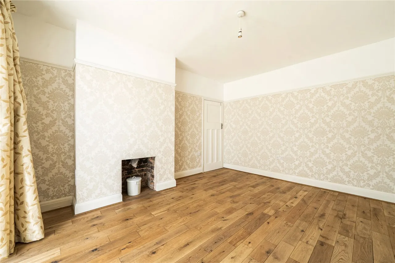 Mead Road, Leckhampton, GL53, photo 6