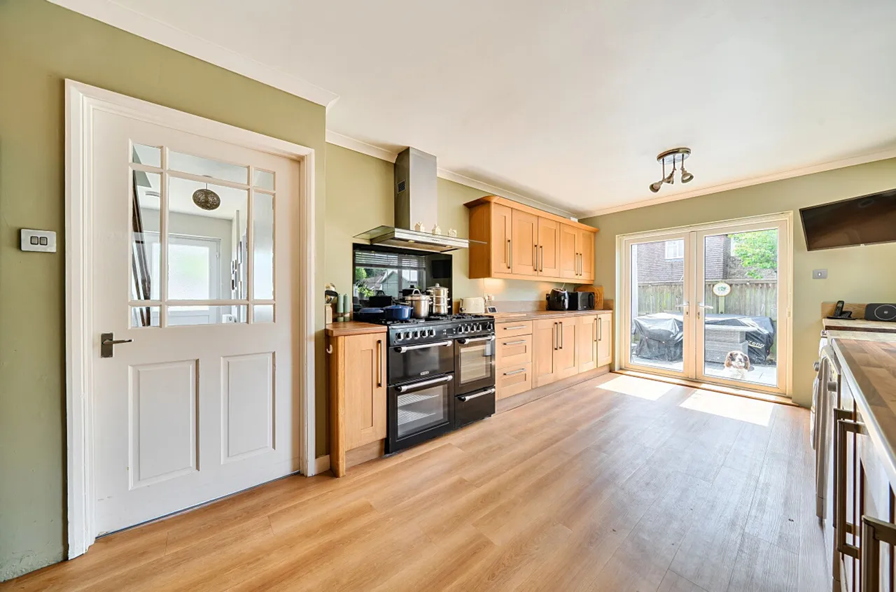 4 bed house for sale, Station Road, Lyminge, CT18