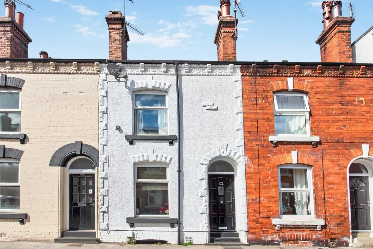 3 bed house for sale — Chatsworth Road, Harrogate