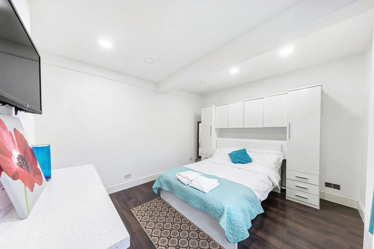 685 Chelsea Cloisters, Sloane Avenue, London, photo 6