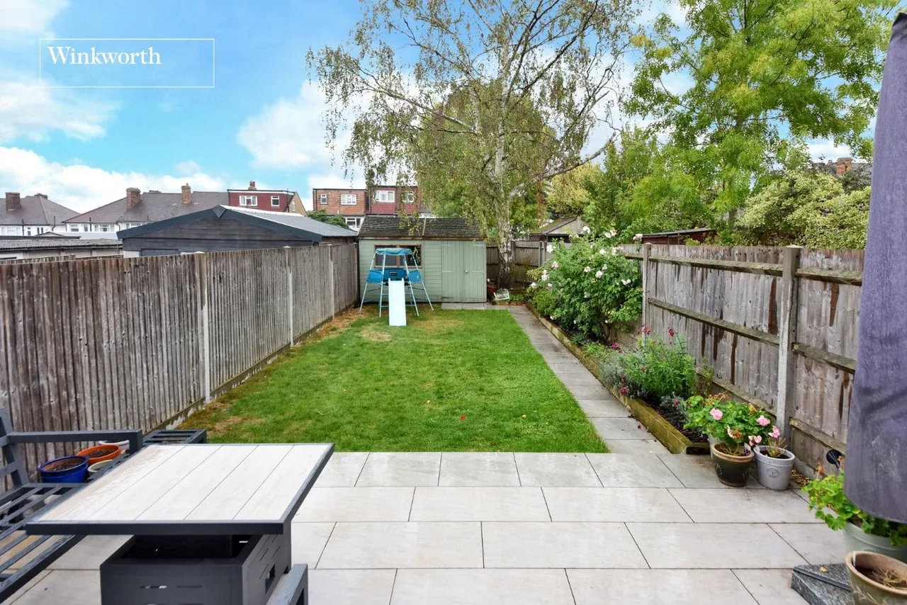 Vale Road, Worcester Park, KT4, photo 17