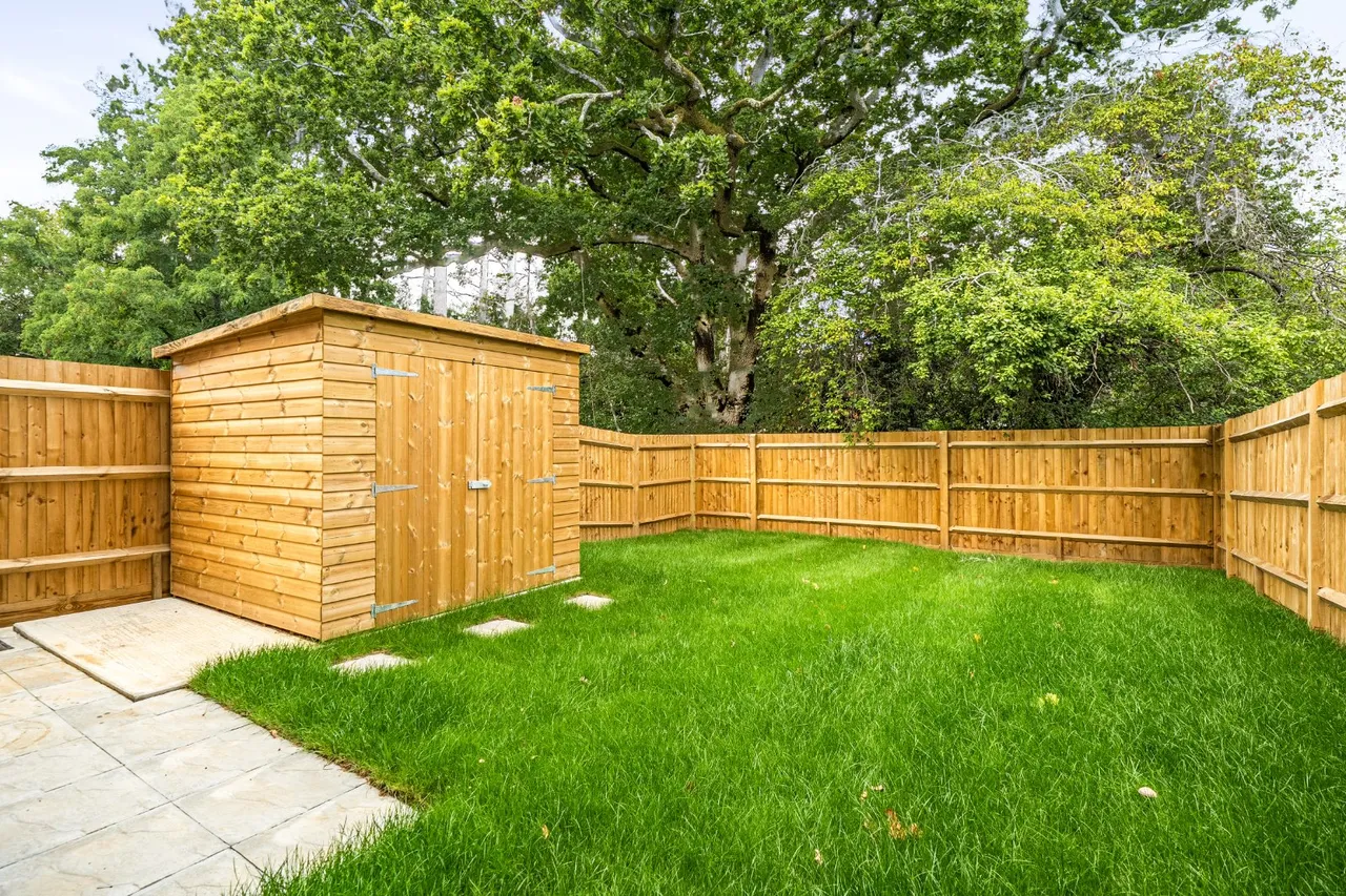 Malthouse Court, Langdown Lawn, SO45, photo 12