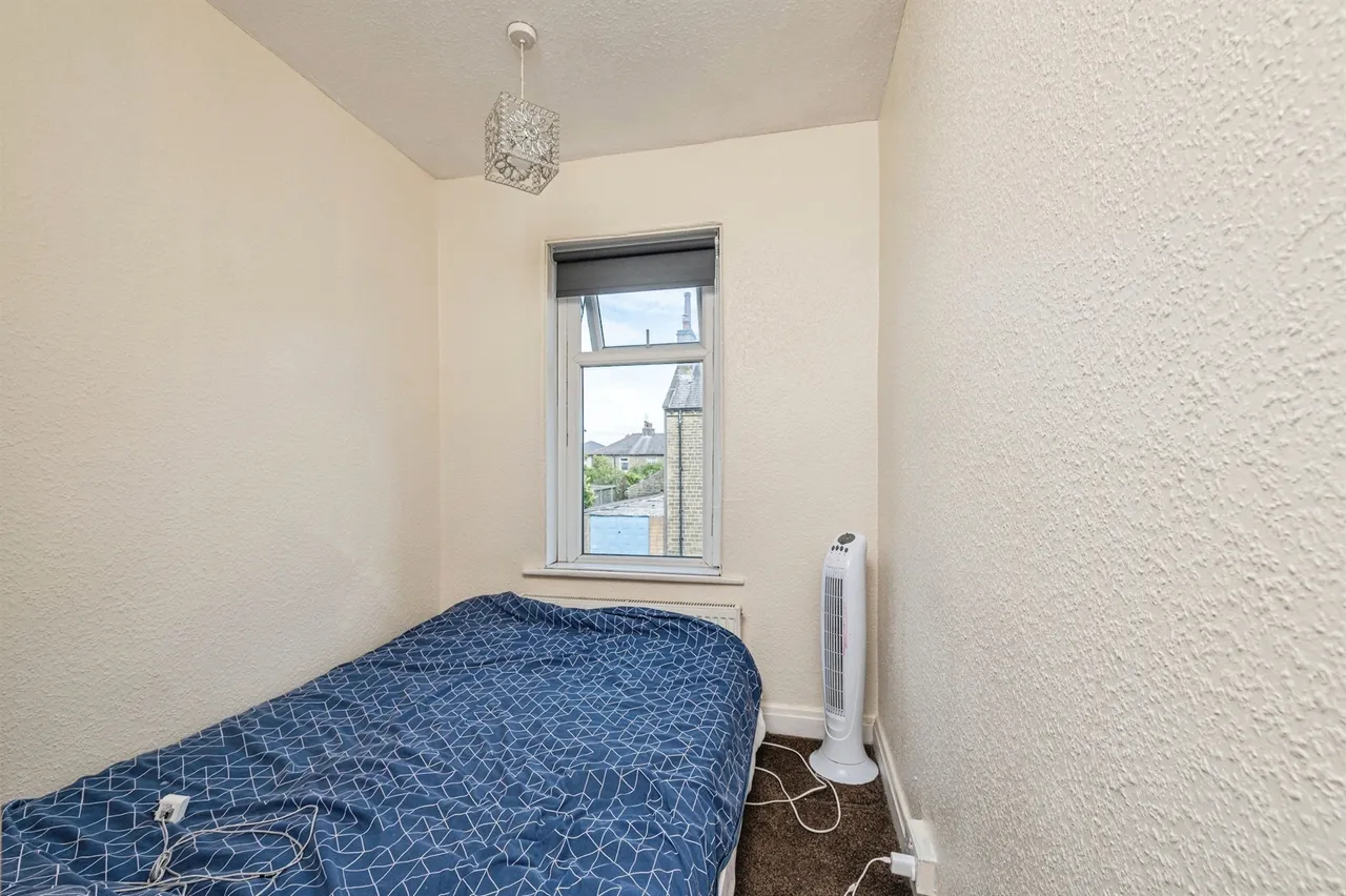 Tom Lane, Crosland Moor, HD4, photo 11