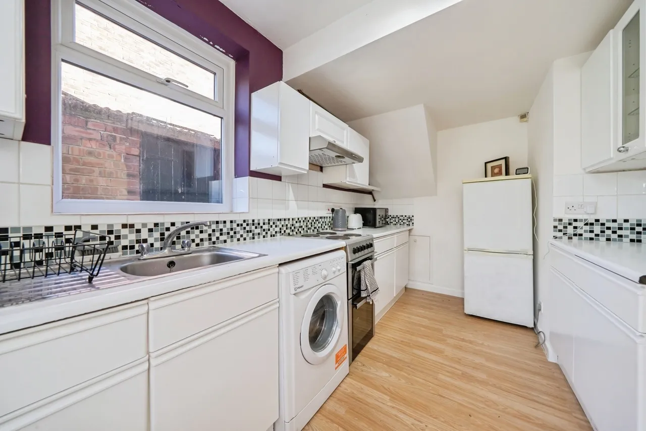 Kenilworth Drive, Leigh, WN7, photo 9