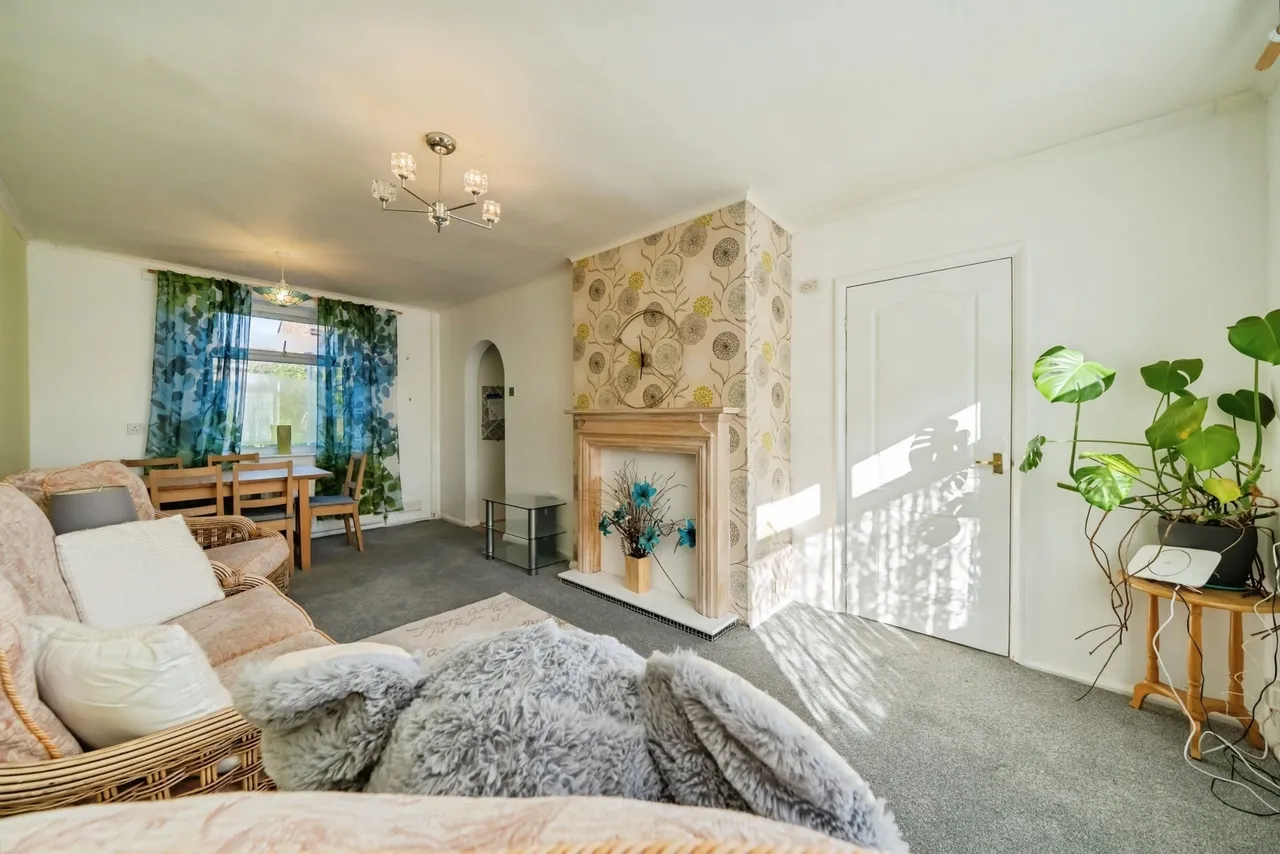 Kenilworth Drive, Leigh, WN7, photo 6