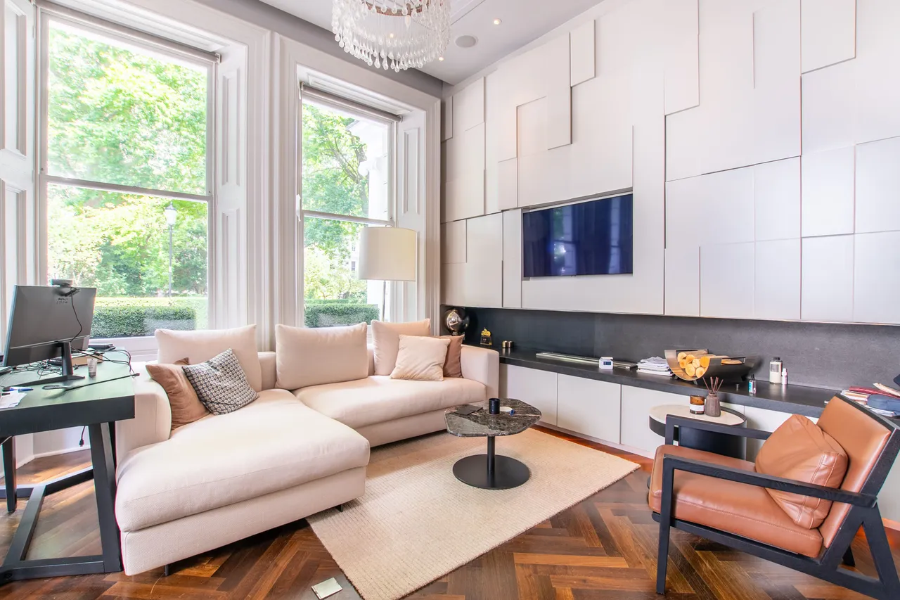 Flat 1, 83 Cornwall Gardens, London, photo 2