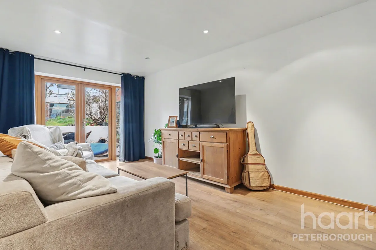 Rock Road, Oundle, PE8, photo 9
