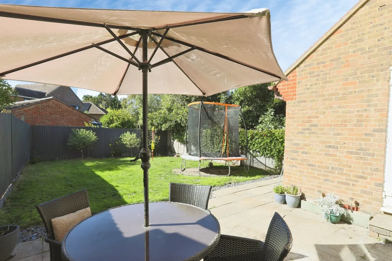 Tanbridge Park, Horsham, RH12, photo 14