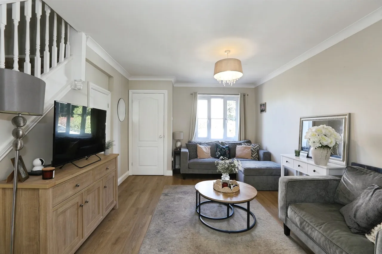 Tanbridge Park, Horsham, RH12, photo 3