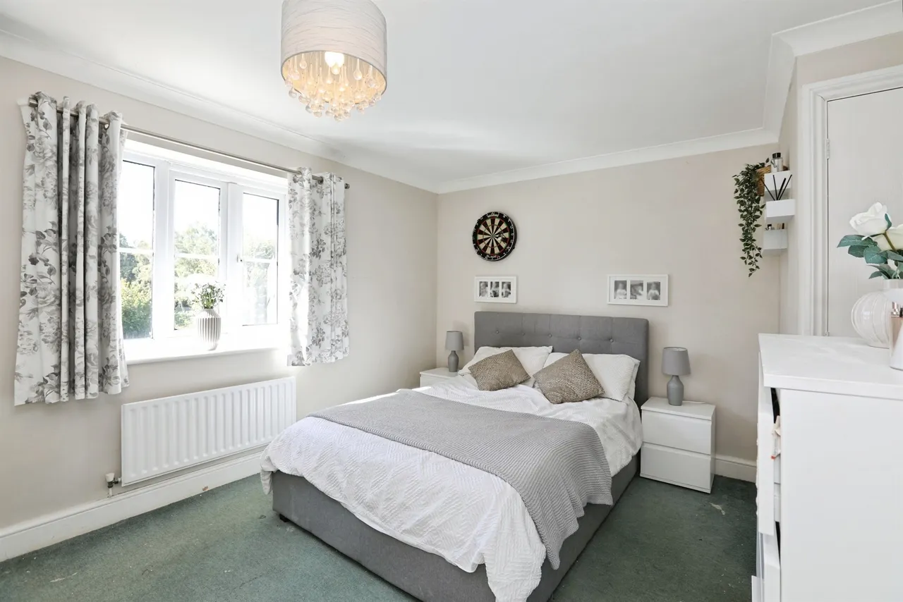 Tanbridge Park, Horsham, RH12, photo 8