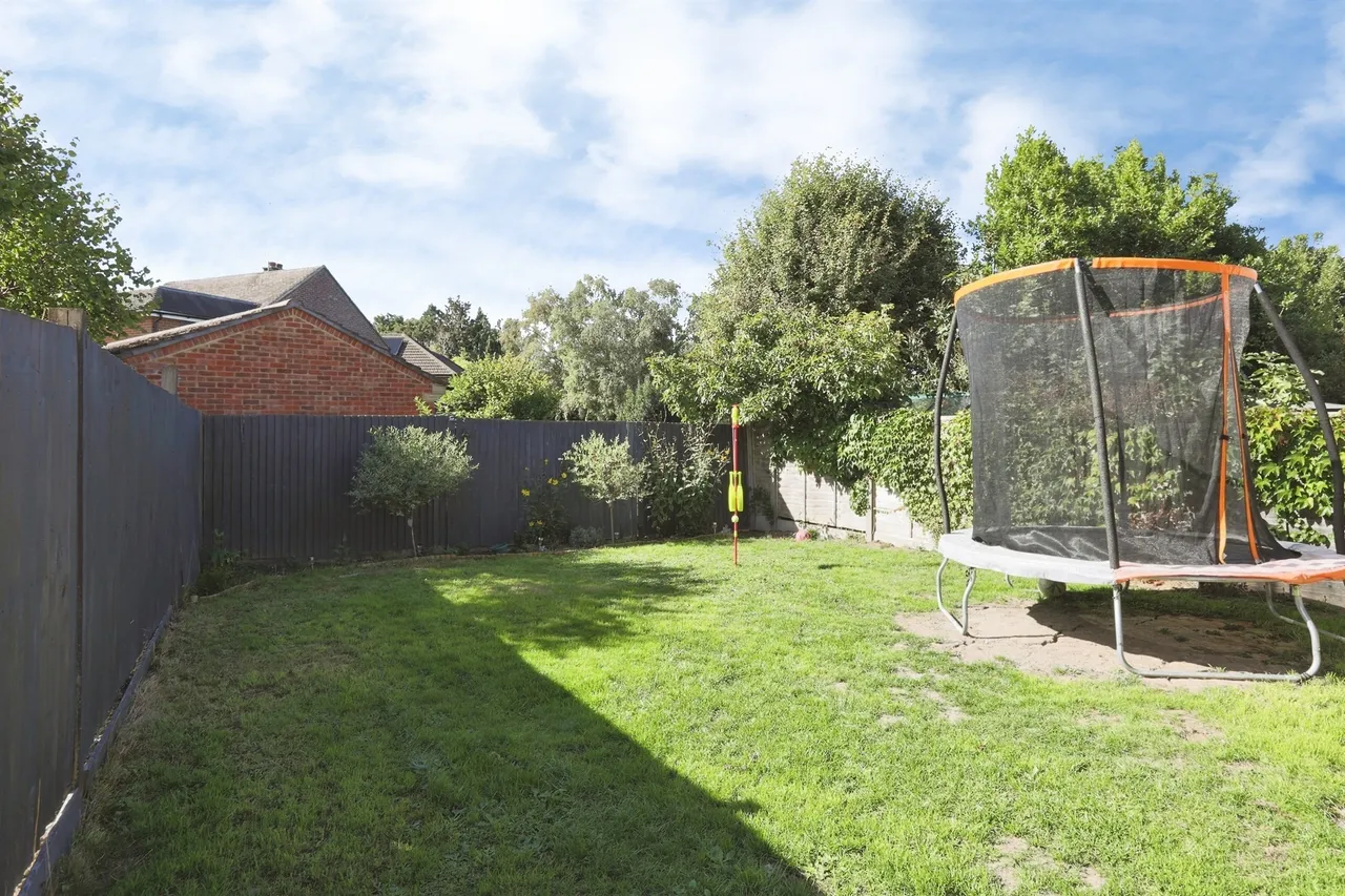 Tanbridge Park, Horsham, RH12, photo 15
