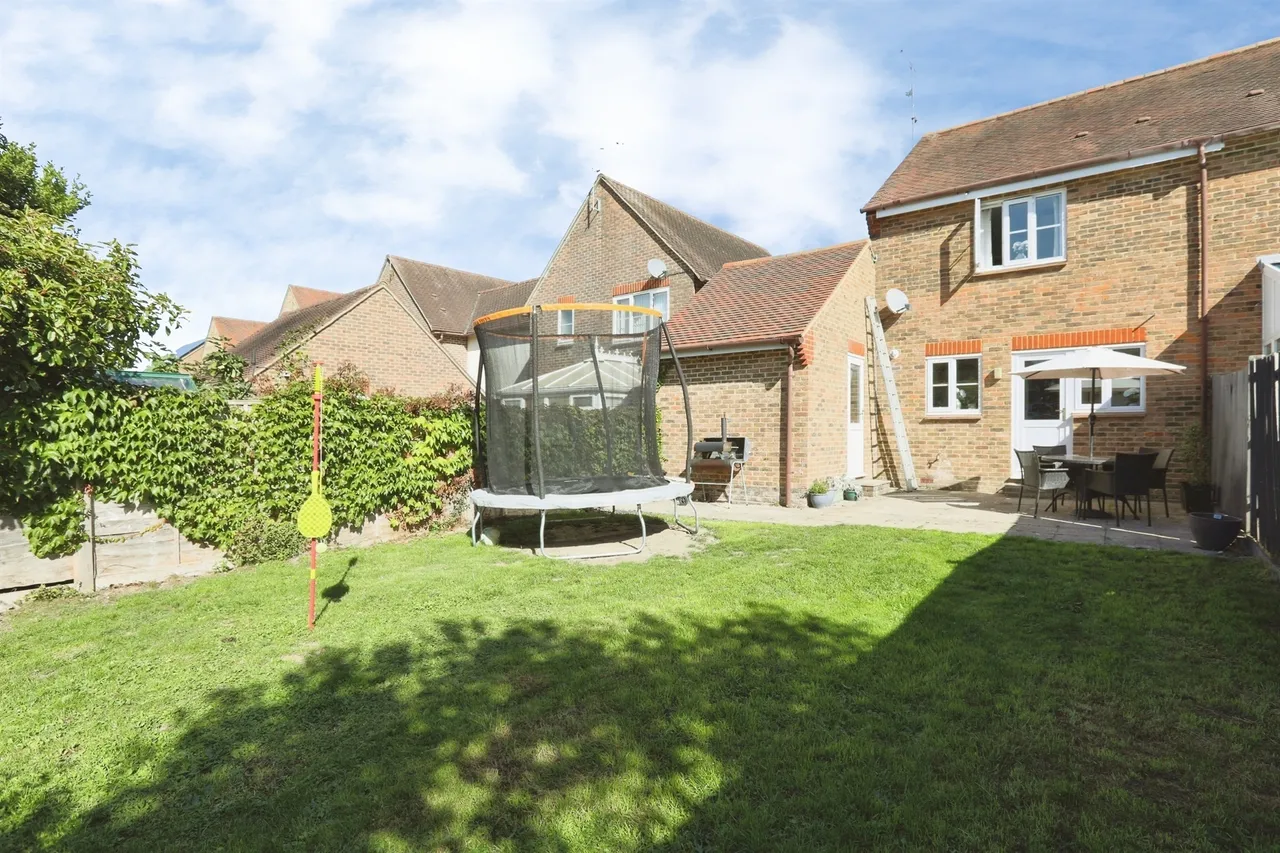 Tanbridge Park, Horsham, RH12, photo 13