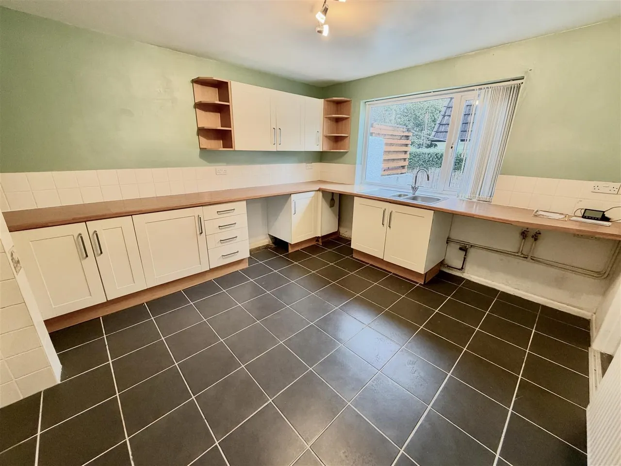 Highfield Avenue, St. Austell, photo 3
