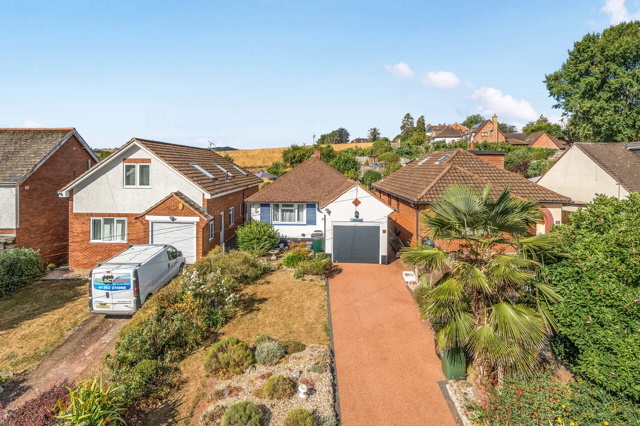 3 bed property for sale, Little Johns Cross Hill, Exeter, EX2