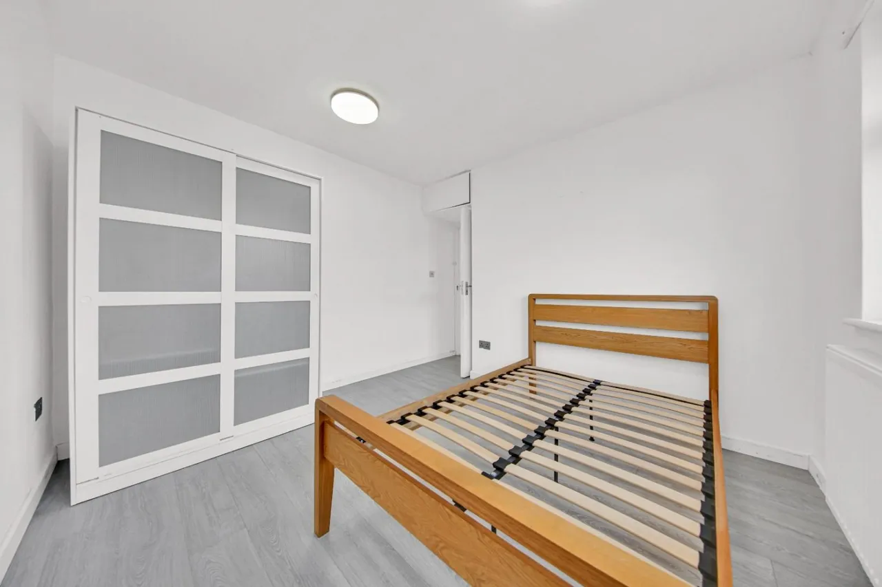 Tendring Way, Chadwell Heath, RM6, photo 15