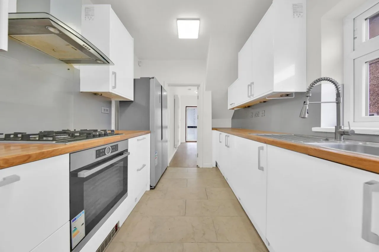 Tendring Way, Chadwell Heath, RM6, photo 10