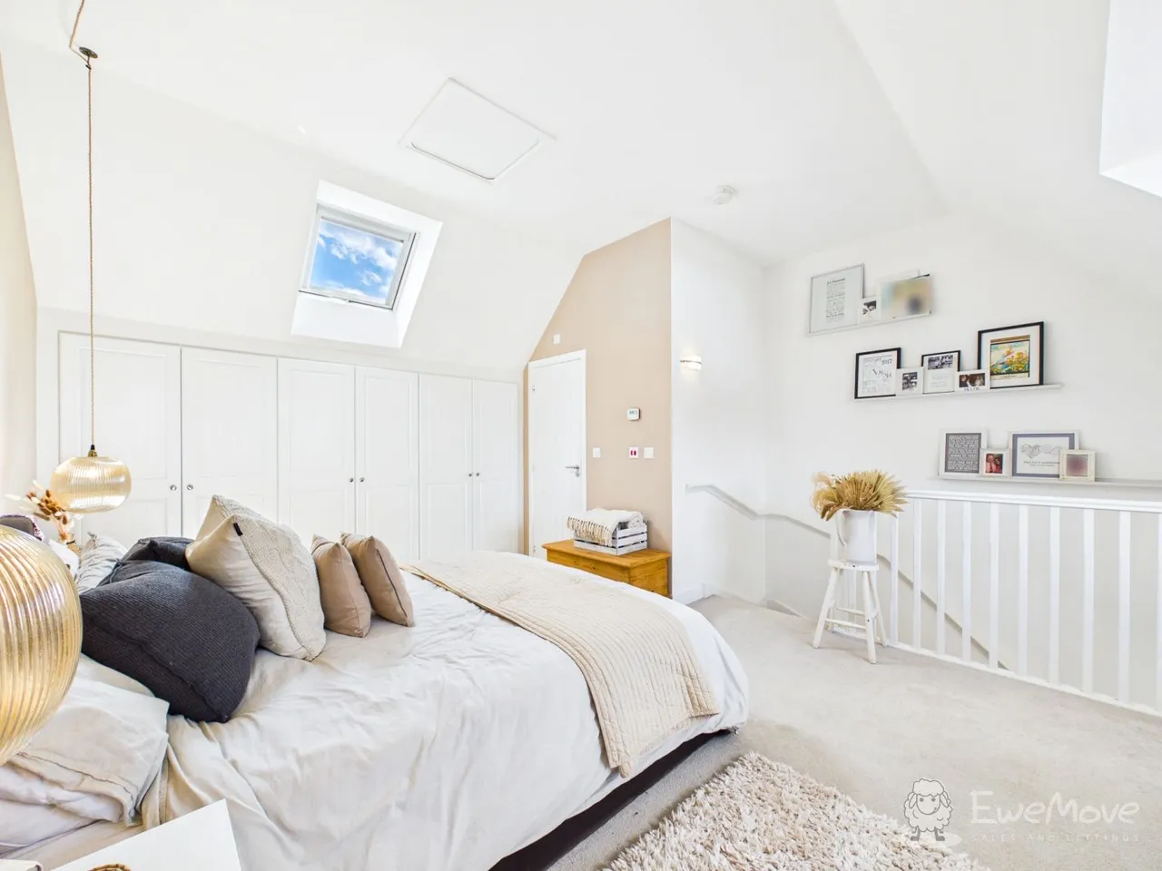 Chandler Drive, Bordon, GU35, photo 12