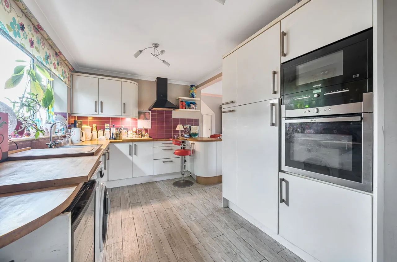 Southcote Avenue, West Wittering, PO20, photo 9