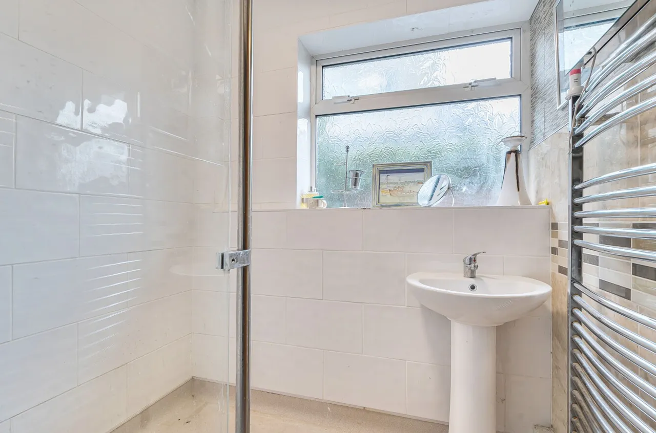 Southcote Avenue, West Wittering, PO20, photo 12
