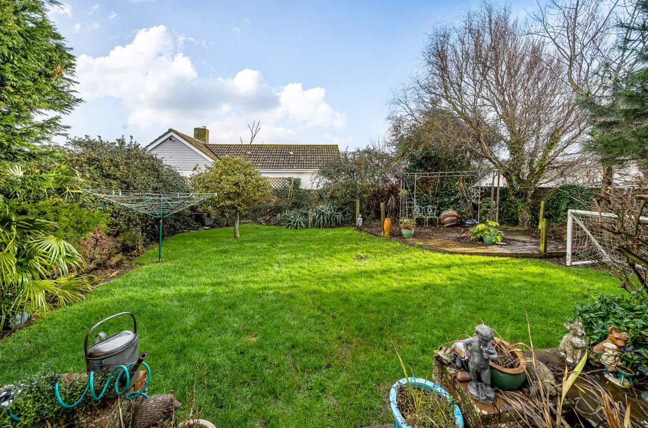 Southcote Avenue, West Wittering, PO20, photo 8