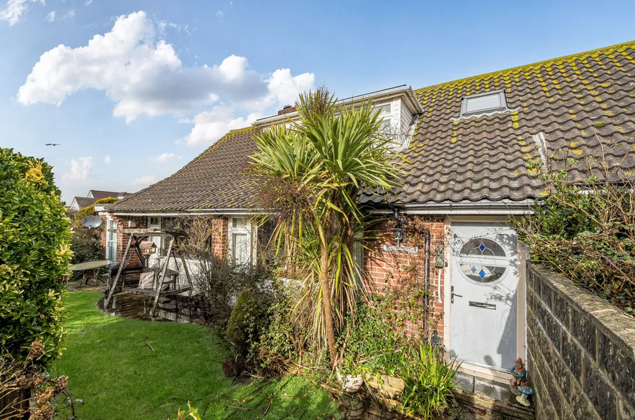 Southcote Avenue, West Wittering, PO20, photo 19