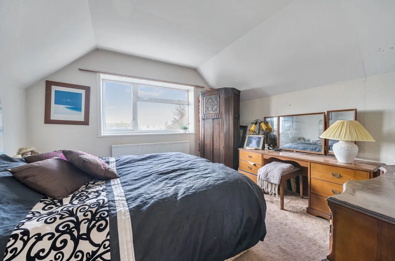 Southcote Avenue, West Wittering, PO20, photo 11
