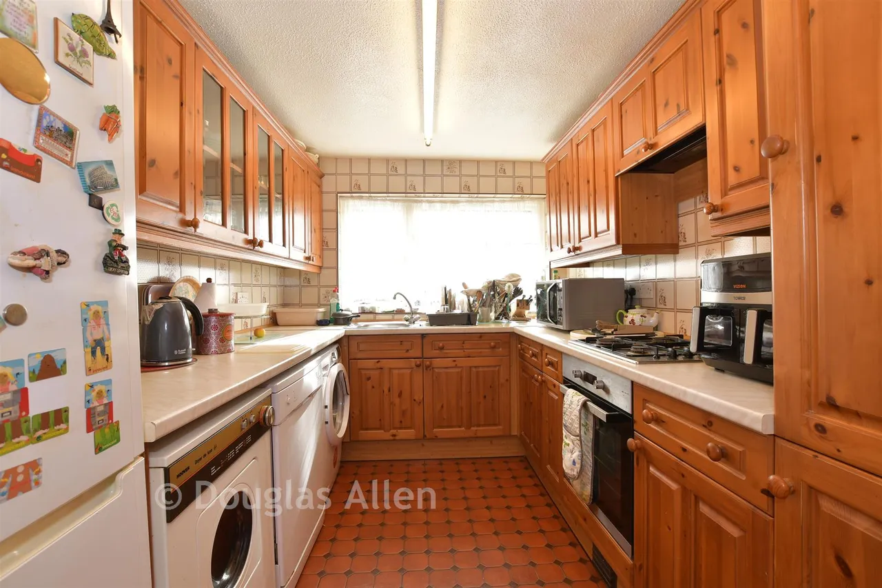 Cromwell Avenue, Billericay, CM12, photo 9