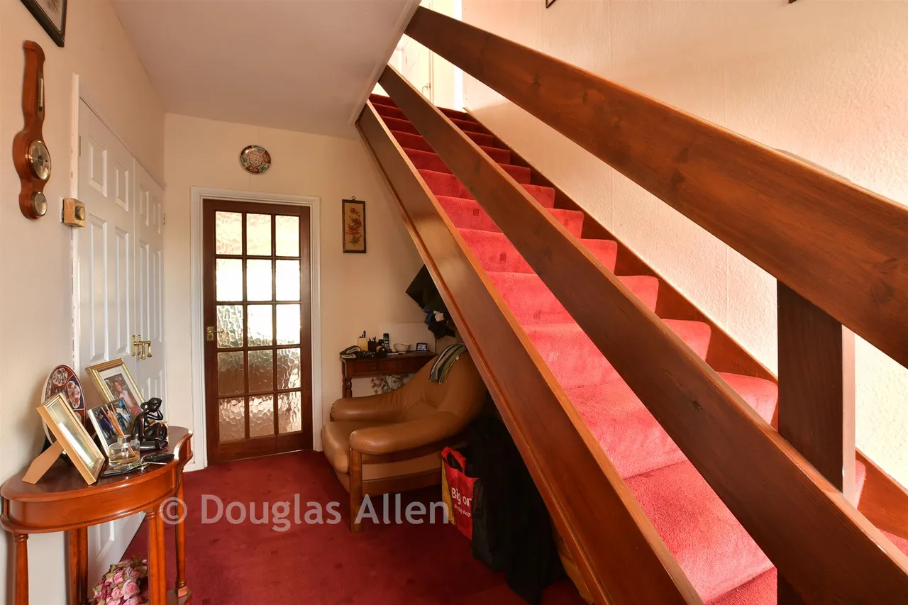 Cromwell Avenue, Billericay, CM12, photo 5