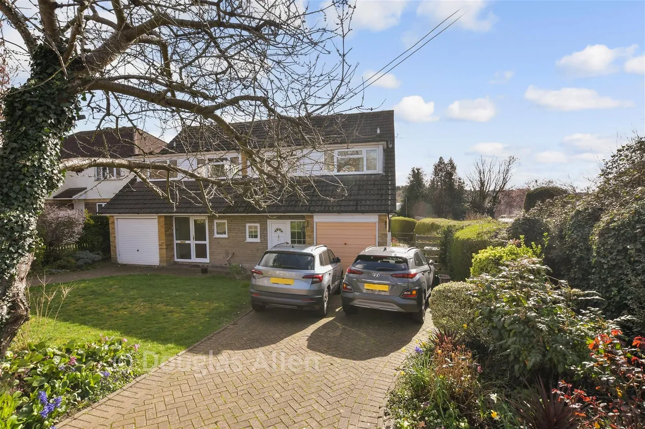 4 bed house for sale, Cromwell Avenue, Billericay, CM12